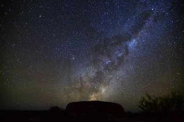 古巨基小舅子欠百万:明星被亲人背刺屡见不鲜,每段都是血泪史