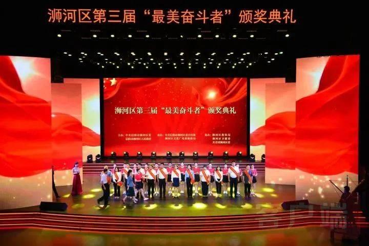 玛丽皇后的时装