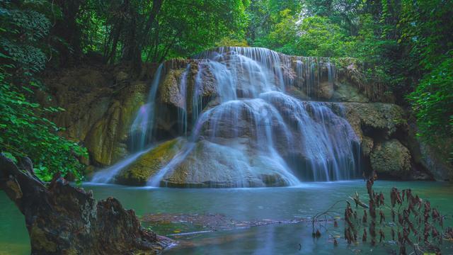 水疗中心